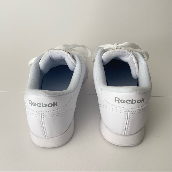 Reebok - Picture 3 of 7